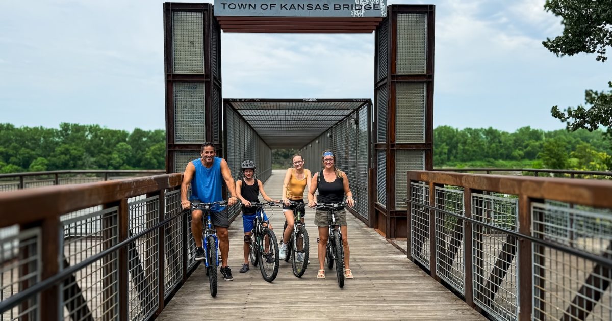 How to Spend a Family Weekend in Overland Park Like a Local